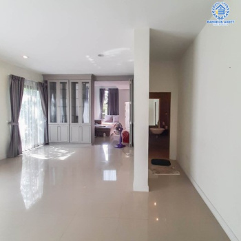 *****บ้านเดี่ยวมือสองย่านนนทบุรี ม.เวอรีเดียน ราชพฤกษ์ หลังมุม เนื้อที่กว้าง 51 ตร.ว. ฟังก์ชัน 4 ห้องนอน 4 ห้องน้ำ ที่จอดรถ 2 คัน บ้านเดี่ยวสไตล์โฮมออฟฟิศ ต่อเติมครบมีห้องประชุมแบบเก็บเสียง บนสุดยอดทำเล เพียง 2 นาทีถึงรถไฟฟ้าสายสีม่วง "สถานีบางรักน้อยท่าอิฐ" ใกล้จุดขึ้นทางด่วน "งามวงศ์วาน"